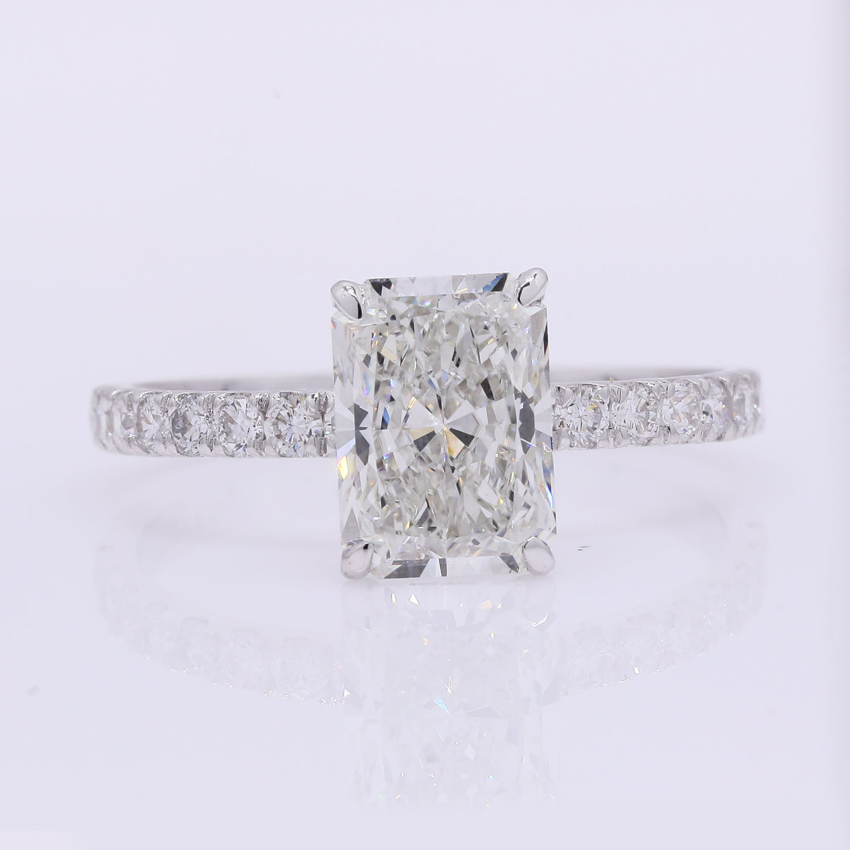 2.26 Carats Lab Grown Diamond 14K Gold Ring