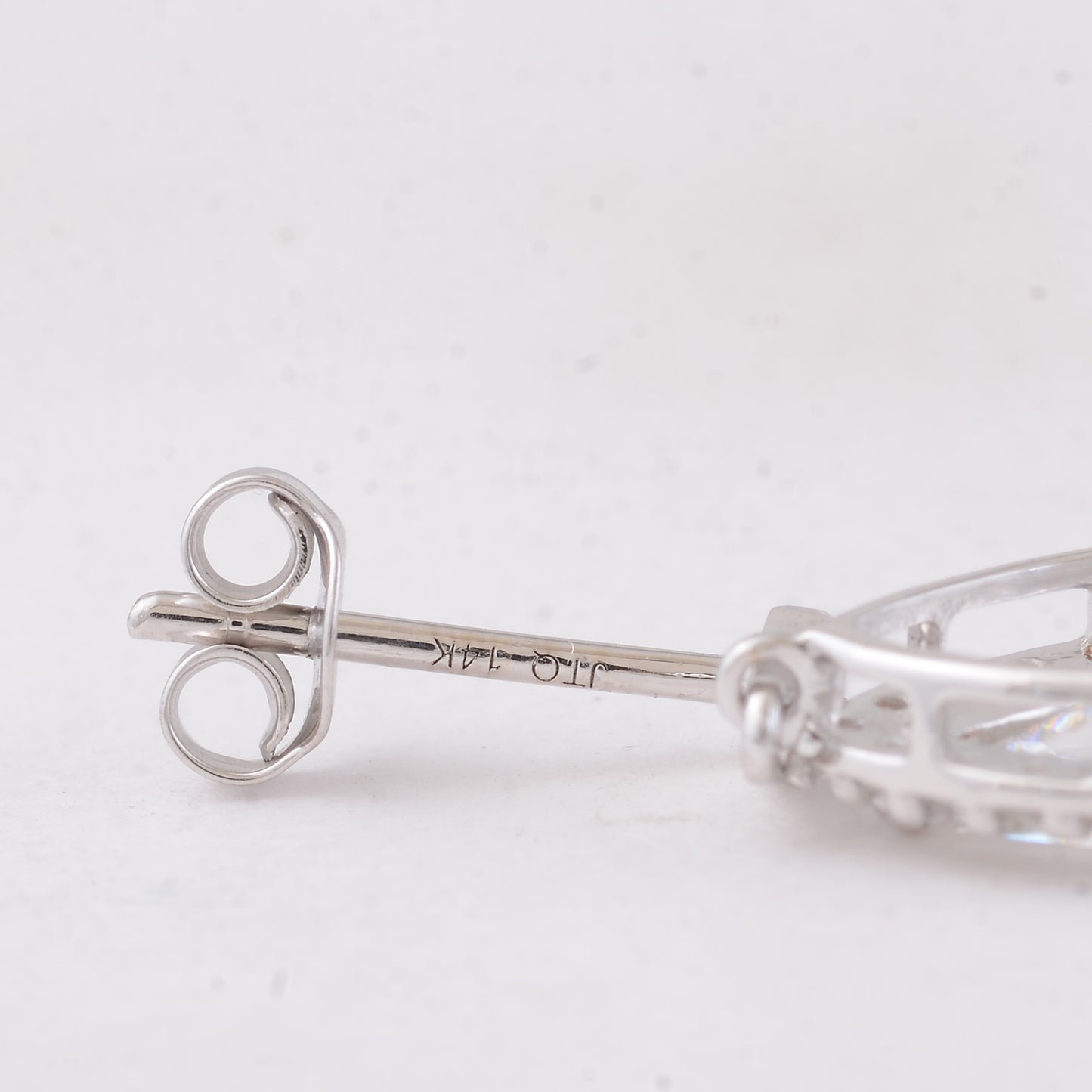 2.58 Carats Lab Grown Diamond 14K Gold Earrings