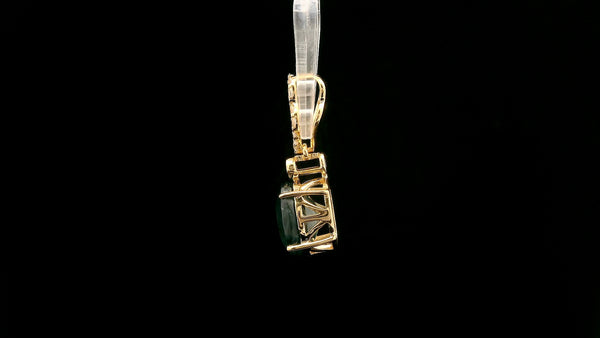 4.07 Ct Oval Mixed Cut Natural Corundum Sapphire 14K Gold Pendant