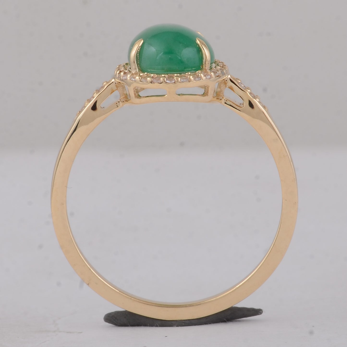 1.96 Ct Oval Emerald 9K Gold Ring