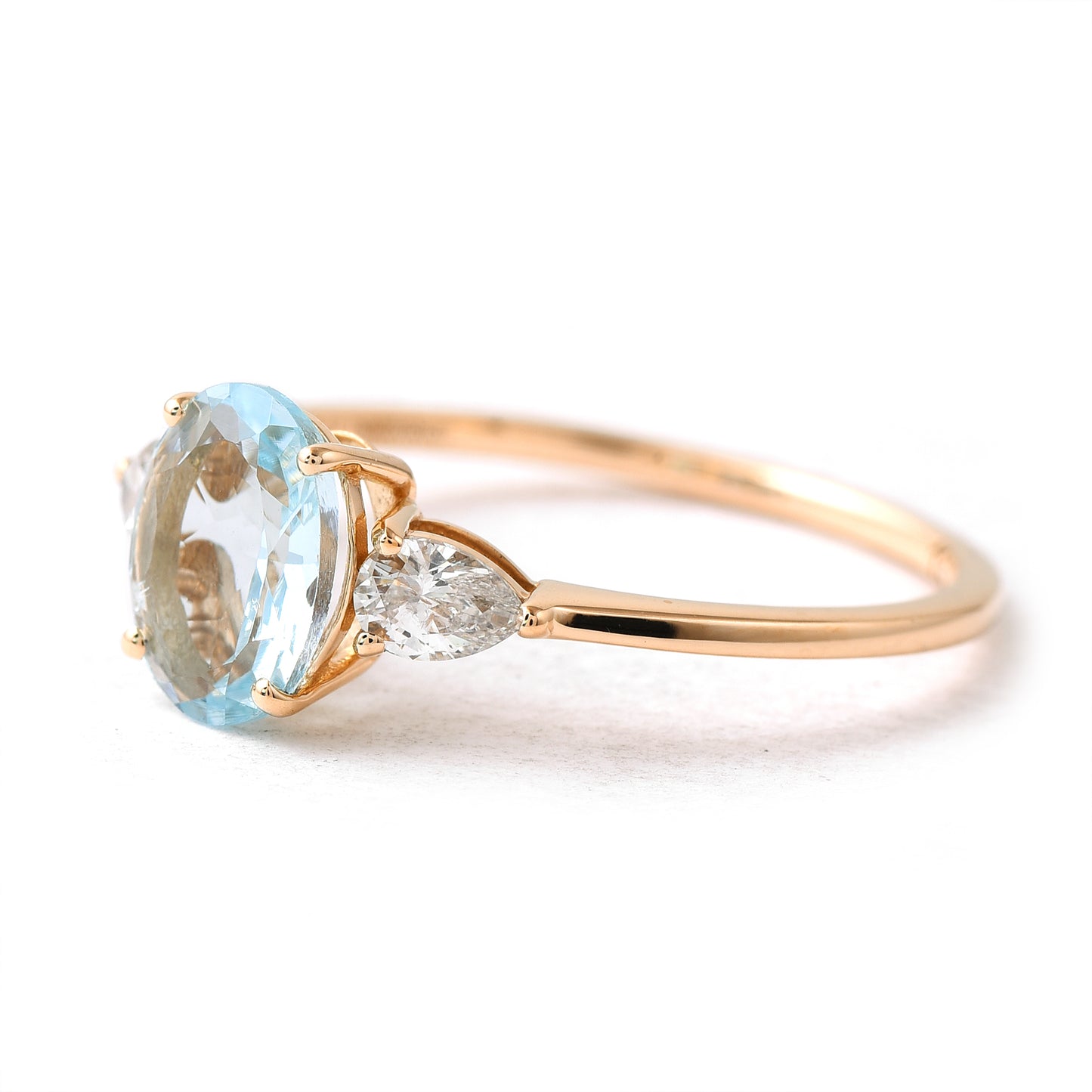1.18 Ct Oval Aquamarine 14K Gold Ring