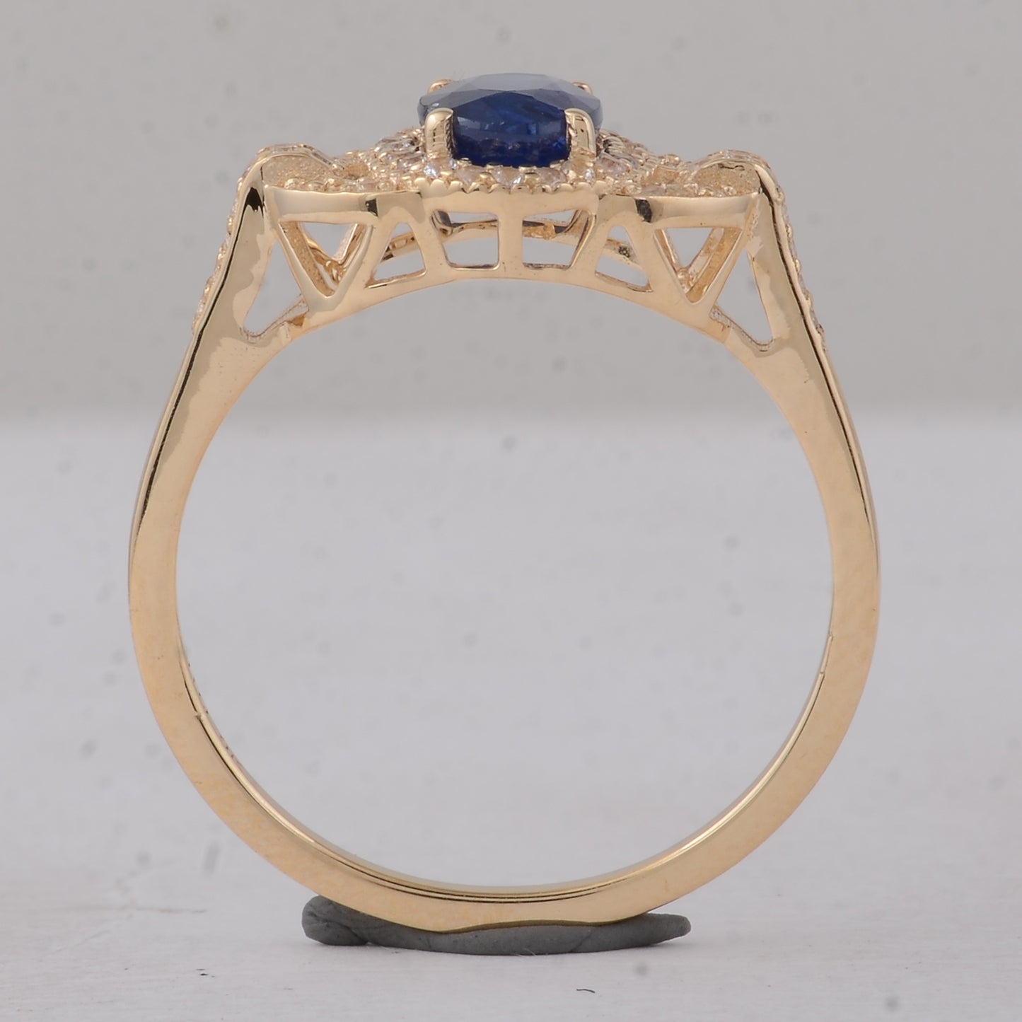 1.32 Ct Oval Blue Sapphire 9K Gold Ring