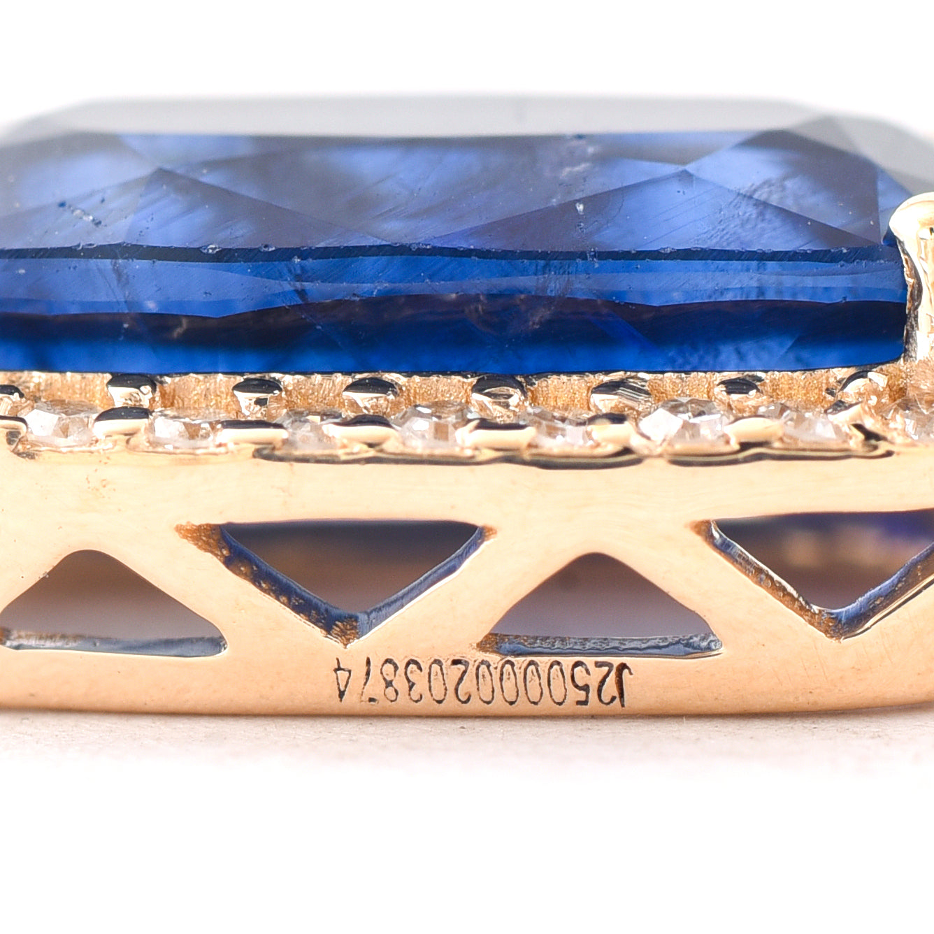2.04 Ct Cushion Mixed Cut Natural Sapphire 14K Gold Pendant