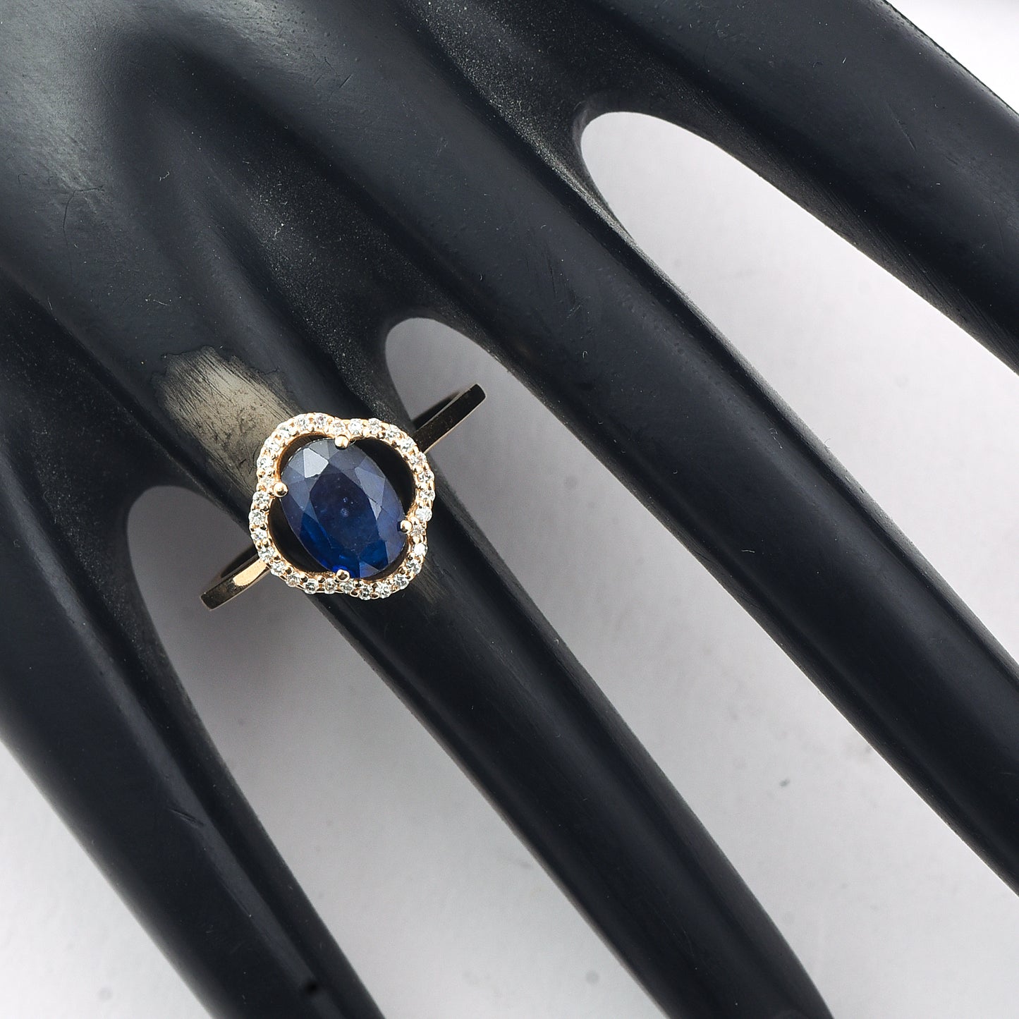 1.73 Ct Oval Mixed Cut Natural Sapphire 14K Gold Ring