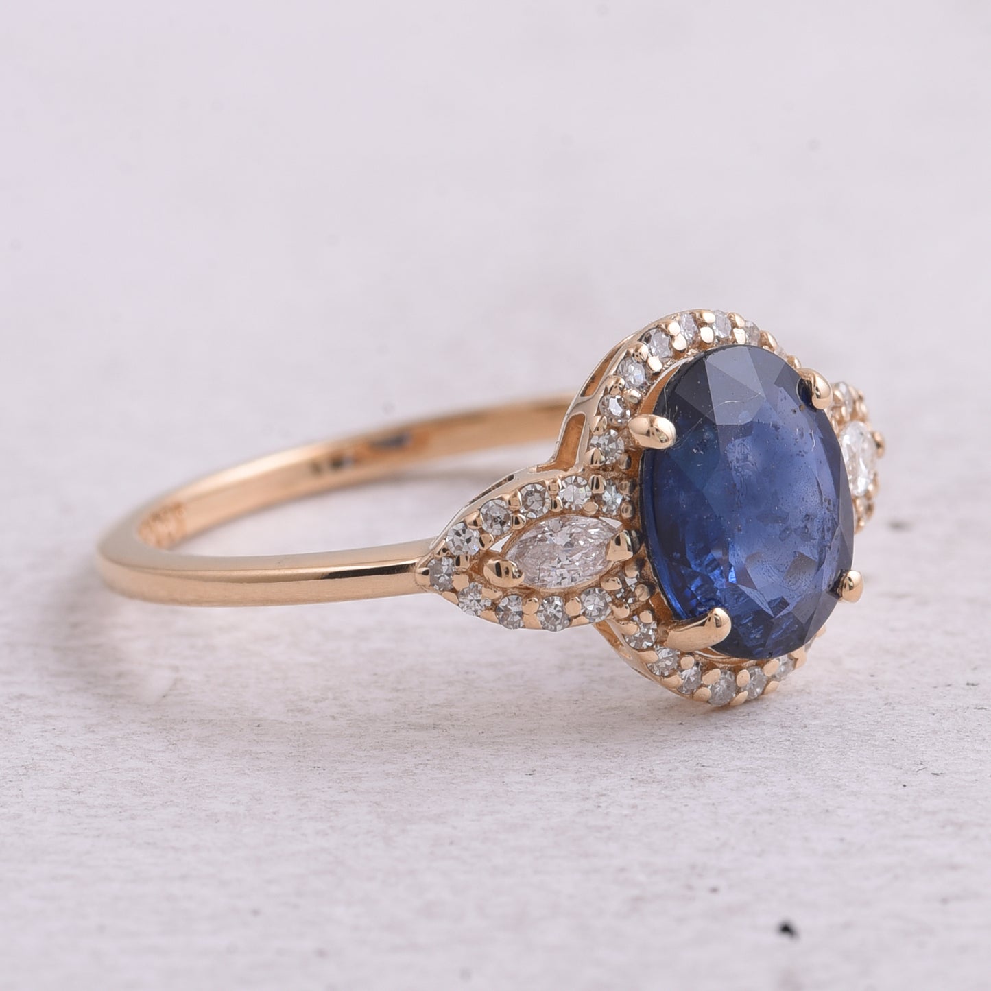 1.71 Ct Oval Mixed Cut Natural Sapphire 14K Gold Ring