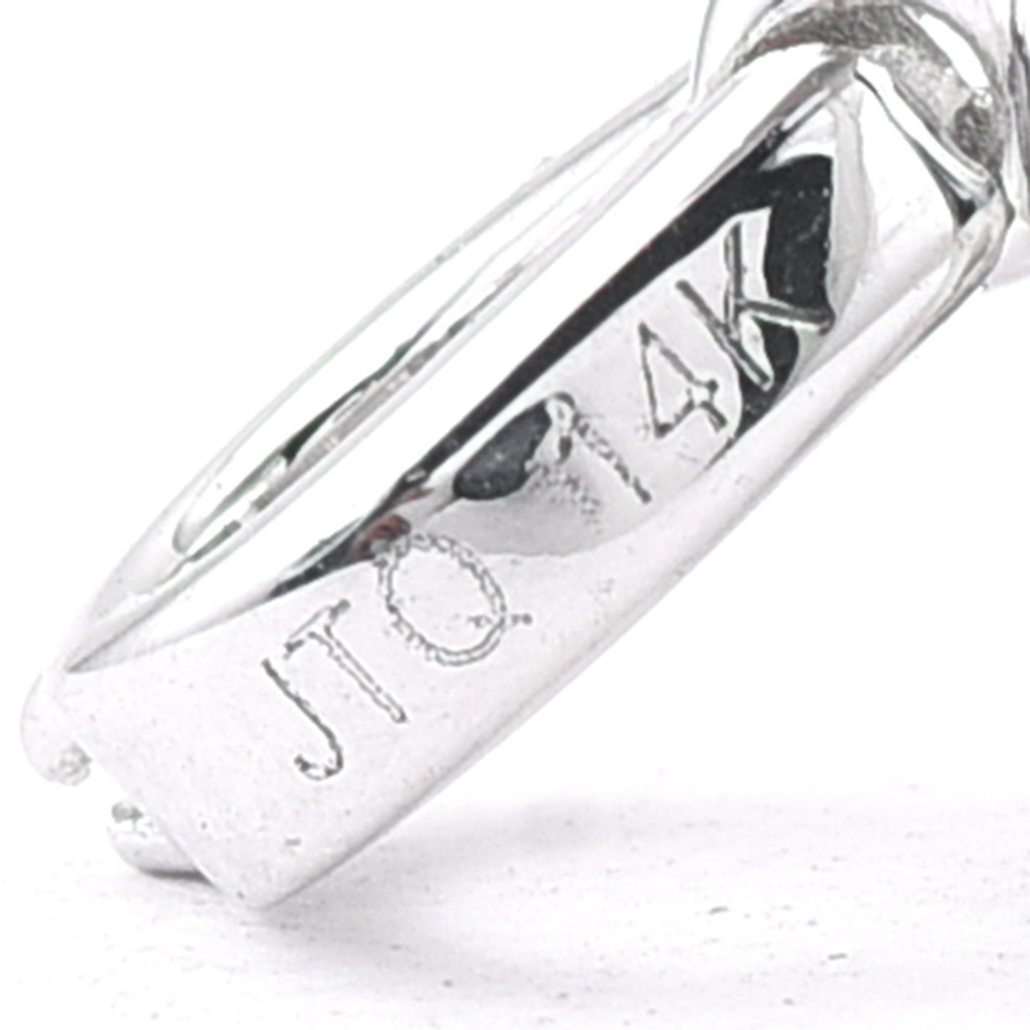 2.29 Carats Lab Grown Diamond 14K Gold Pendant