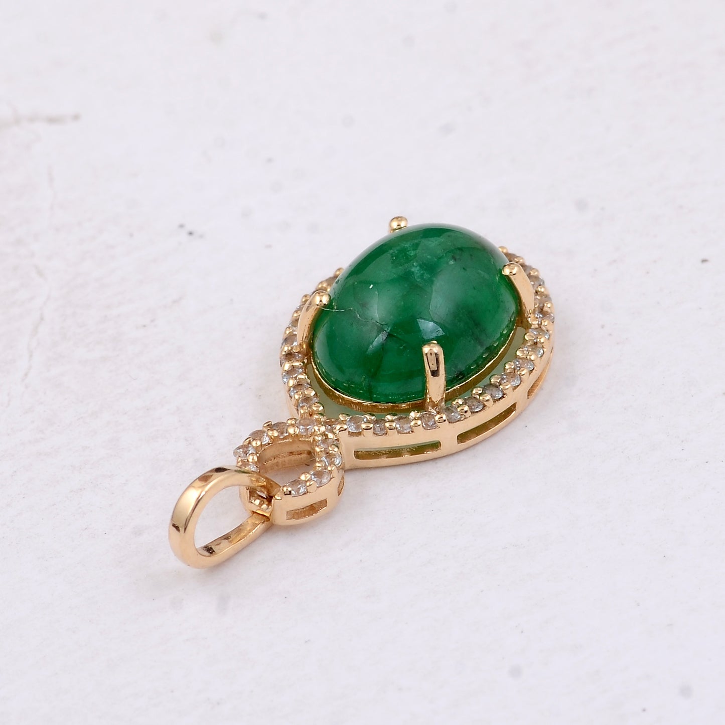 2.95 Ct Oval Emerald 9K Gold Pendant
