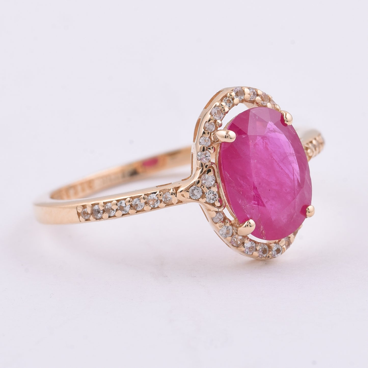 1.70 Ct Oval Natural Ruby 14K Gold Ring