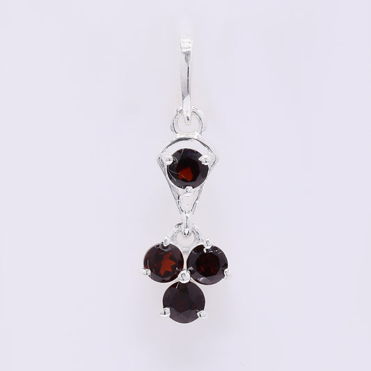 0.55 Ct Round Garnet 925 Silver Pendant