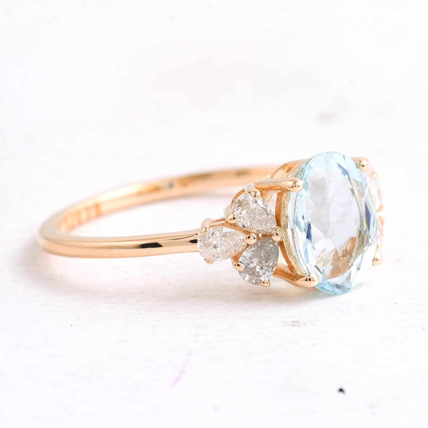 1.63 Ct Oval Mixed Cut Natural Aquamarine 14K Gold Ring