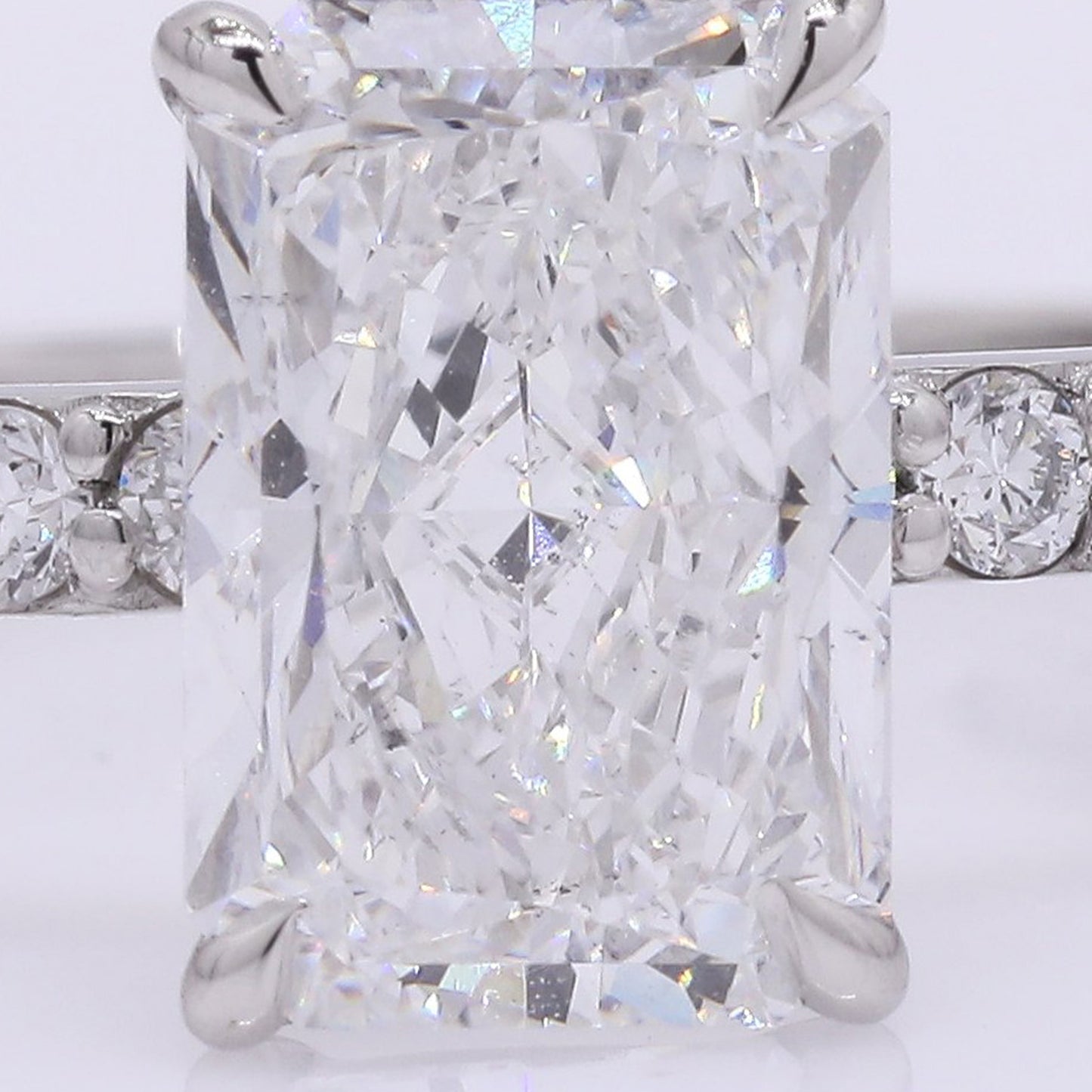 2.40 Carats Lab Grown Diamond 950 Platinum Ring