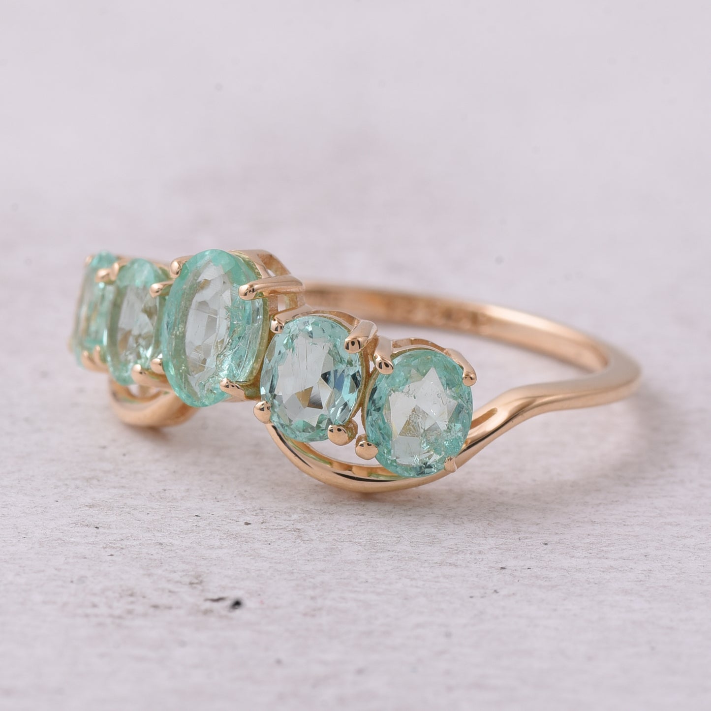 1.53 Ct Oval Natural Emerald 14K Gold Ring
