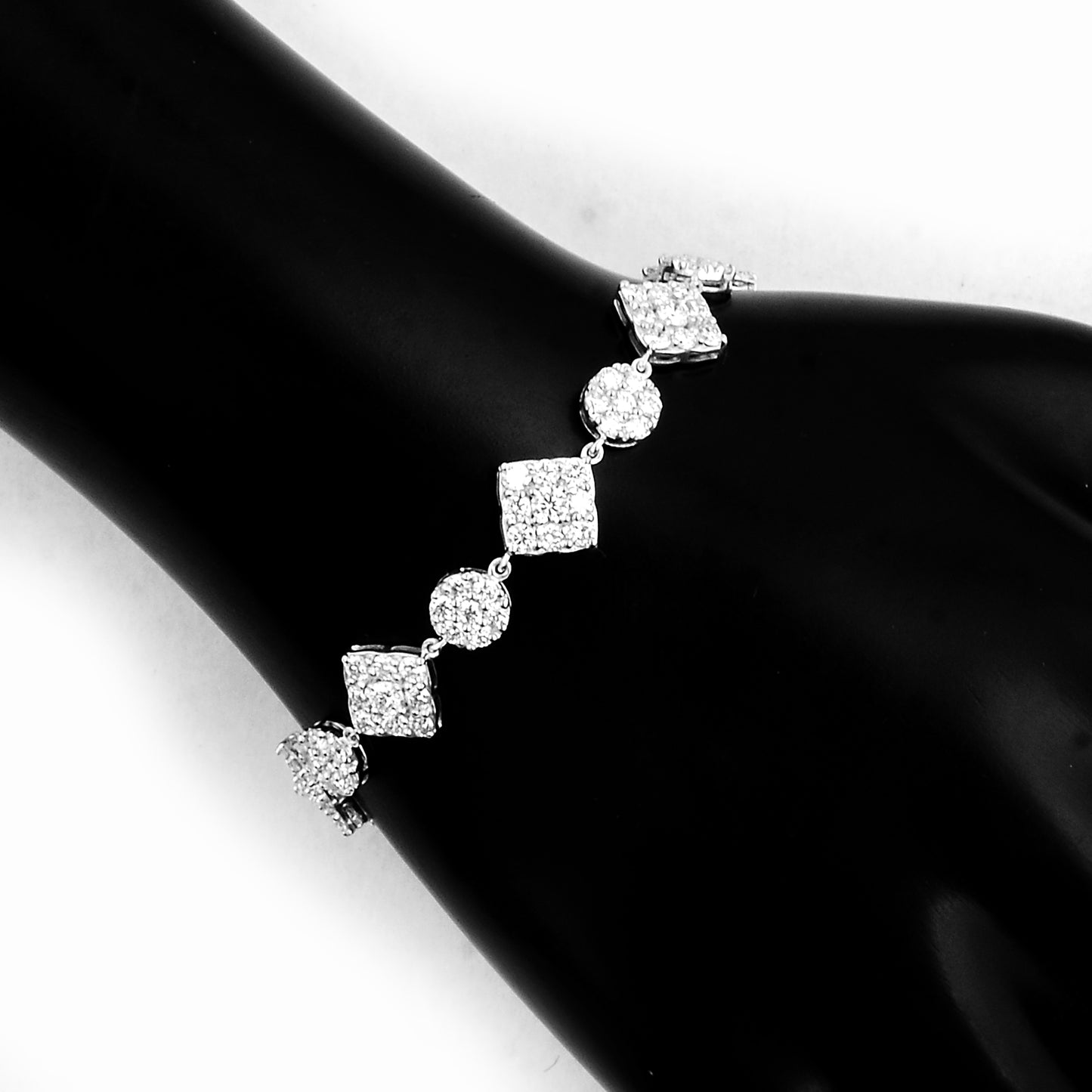 3.37 Carats Lab Grown Diamond 14K Gold Bracelet