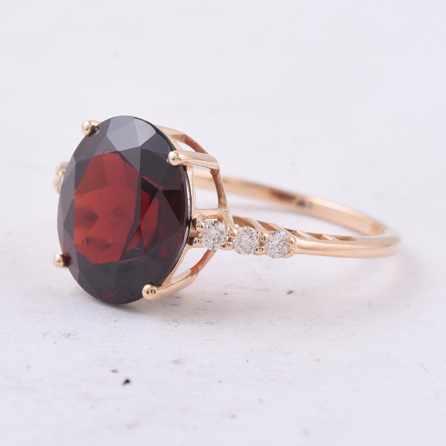 6.00 Ct Oval Natural Garnet 14K Gold Ring