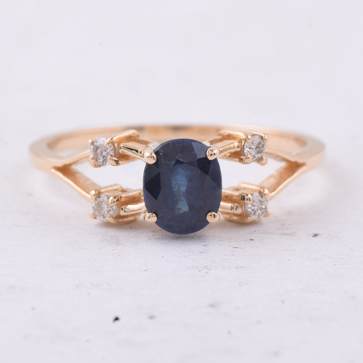 1.12 Ct Oval Natural Sapphire 14K Gold Ring