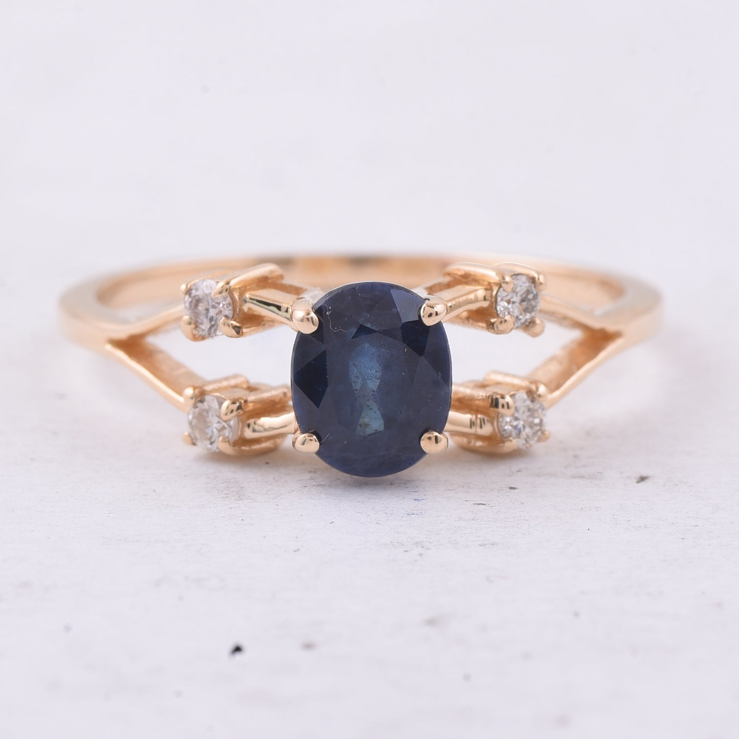 1.12 Ct Oval Natural Sapphire 14K Gold Ring