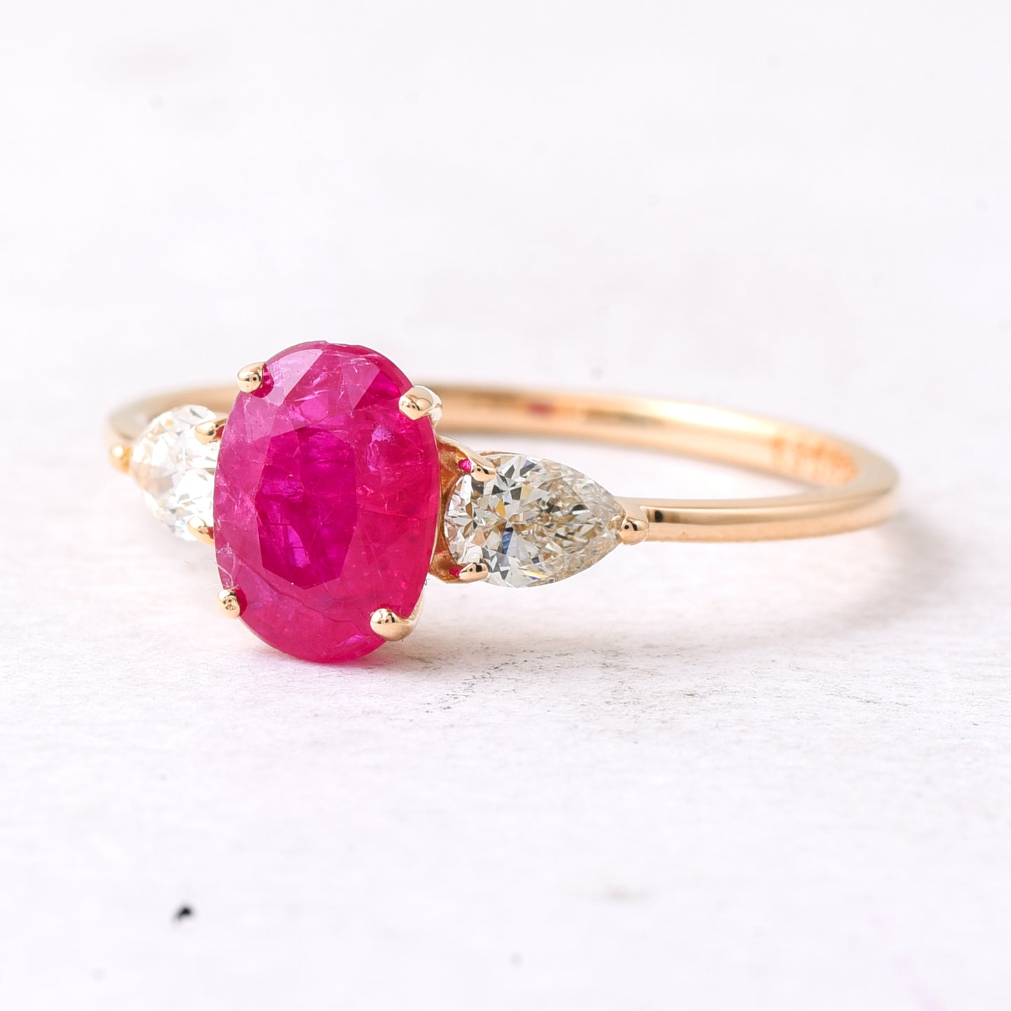 1.64 Ct Oval Mixed Cut Natural Ruby 14K Gold Ring
