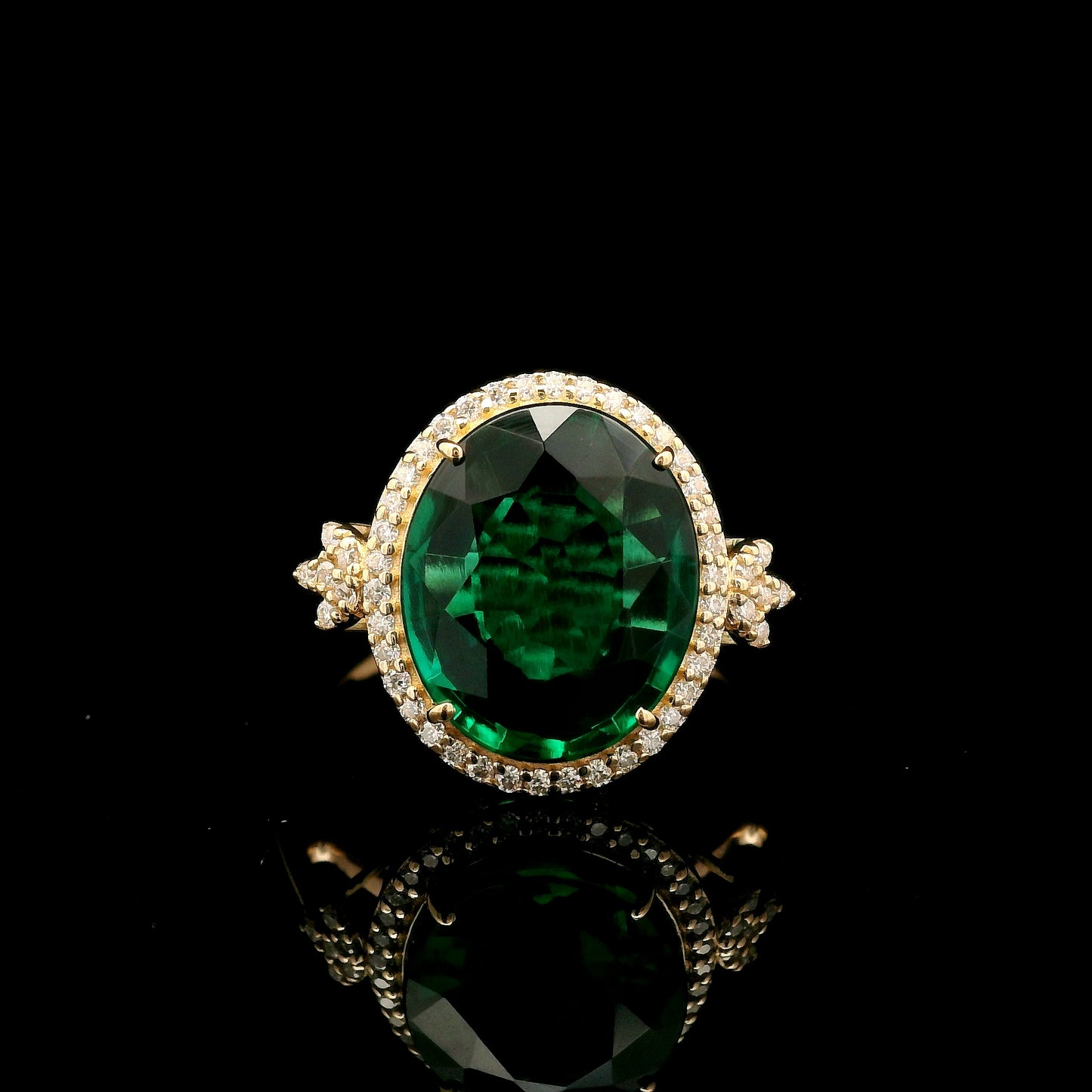 4.05 Ct Oval Mixed Cut Lab Grown Emerald 14K Gold Ring