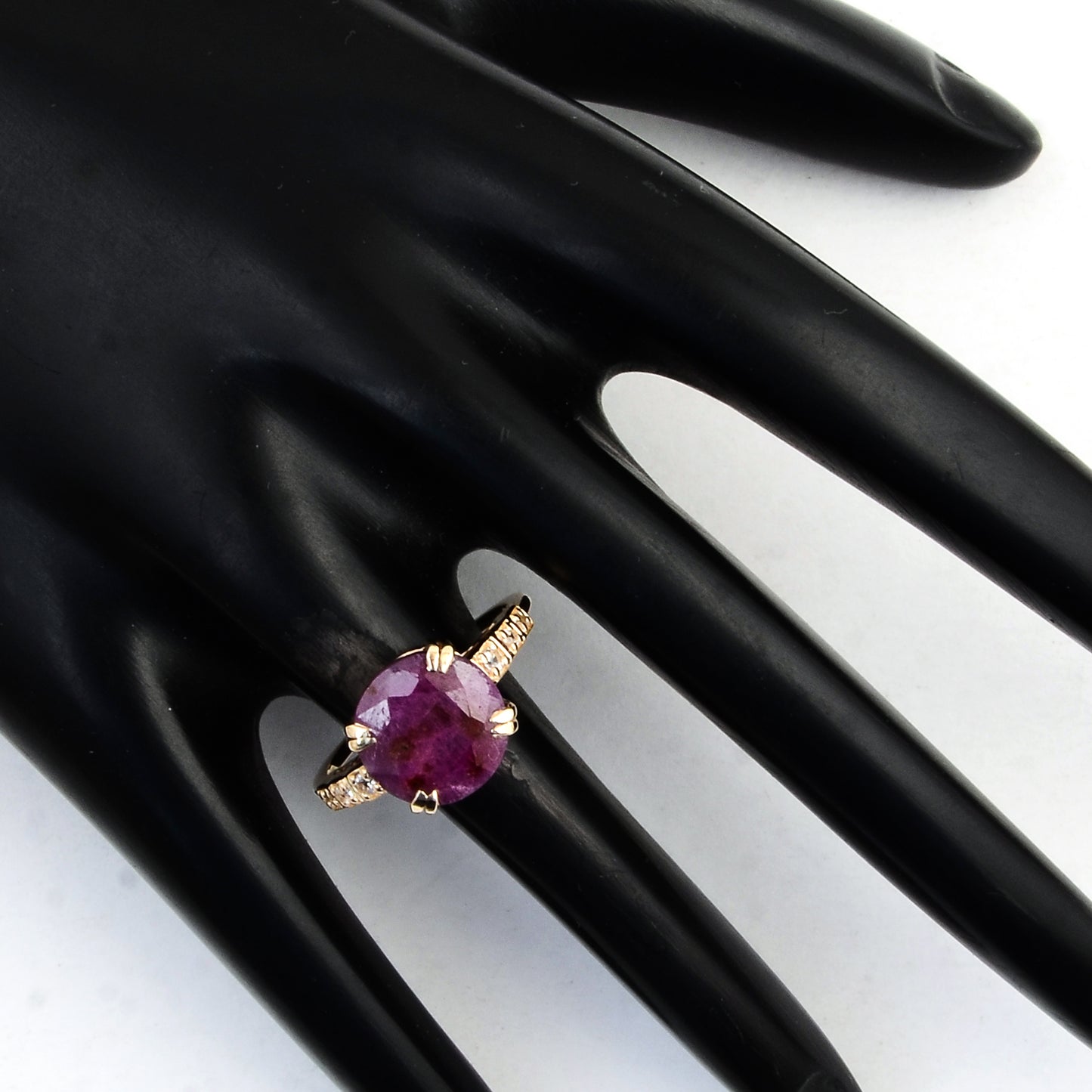 4.52 Ct Round Ruby 14K Gold Ring