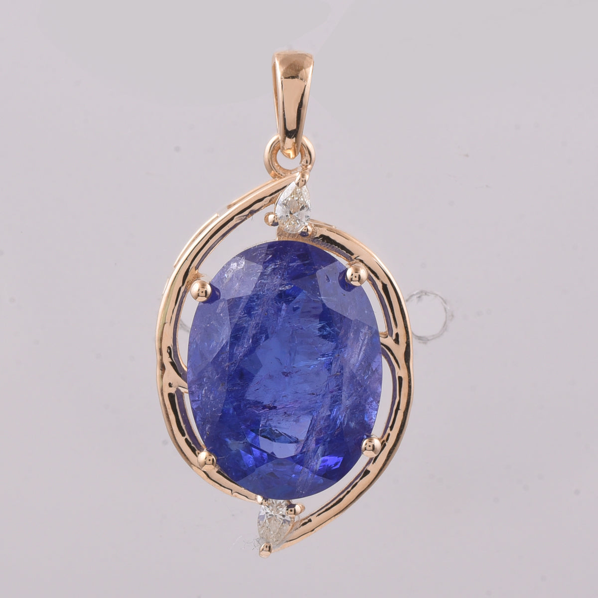 6.37 Ct Oval Natural Tanzanite 14K Gold Pendant