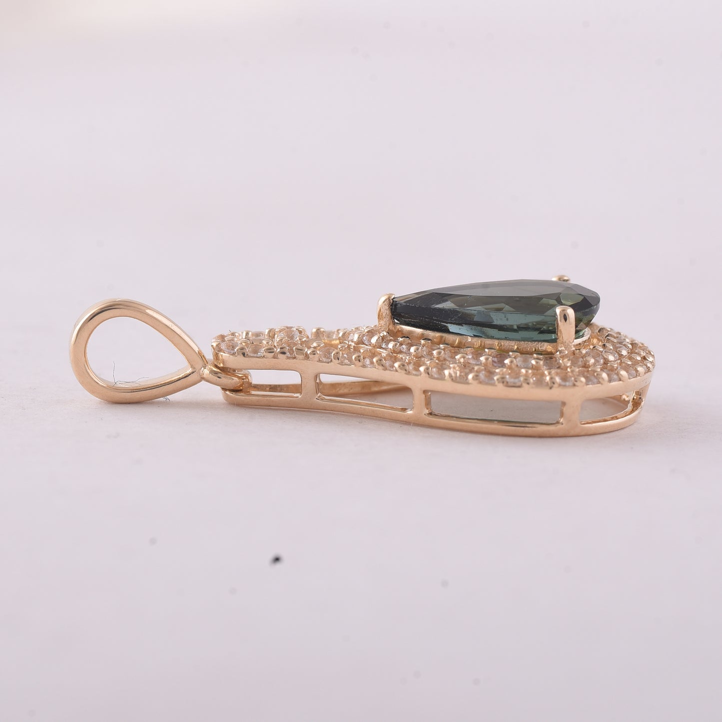 1.43 Ct Pear Tourmaline 9K Gold Pendant