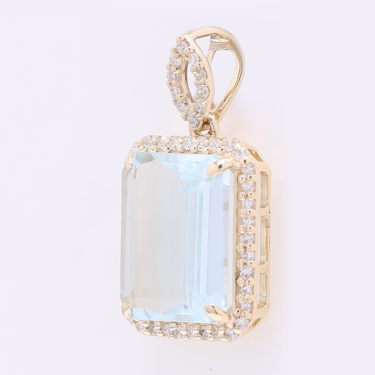 2.87 Ct Octagon Step Cut Natural Aquamarine 14K Gold Pendant