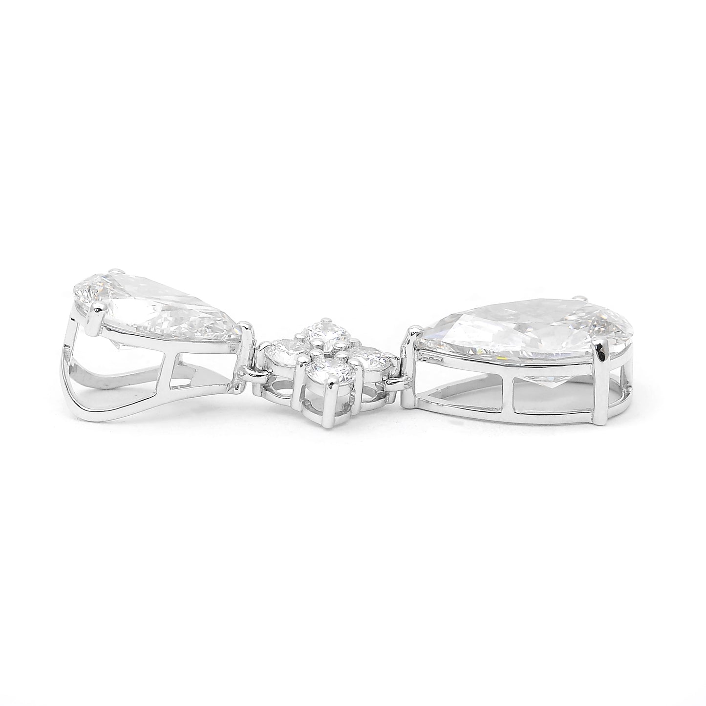3.30 Carats Lab Grown Diamond 14K Gold Pendant