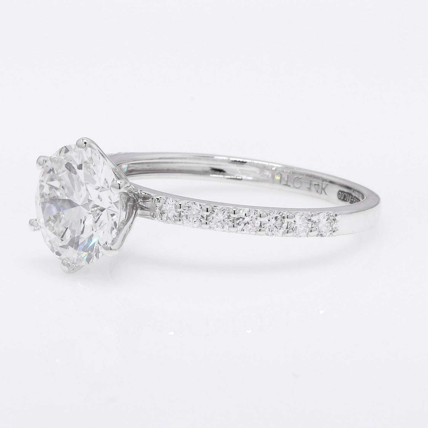 2.23 Ct Round Brilliant Lab Grown Diamond 14K Gold Ring