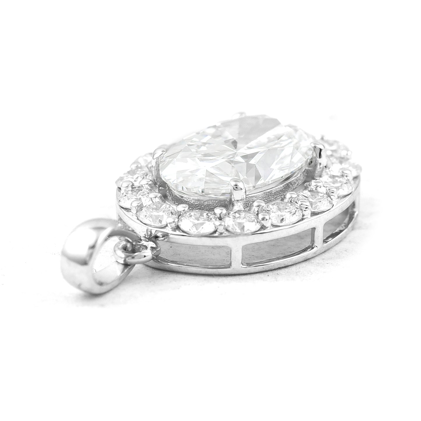 2.39 Carats Lab Grown Diamond 14K Gold Pendant