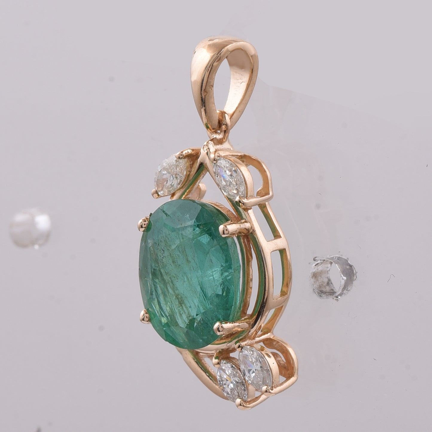 2.33 Ct Oval Natural Emerald 14K Gold Pendant