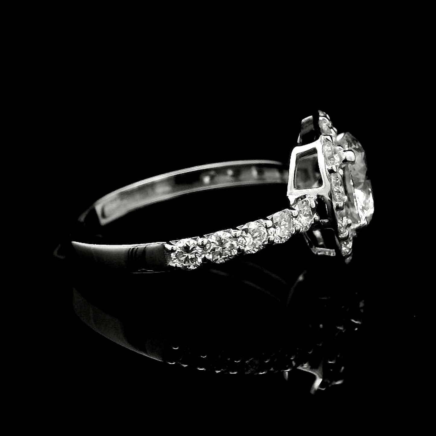 2.32 Carats Lab Grown Diamond 14K Gold Ring