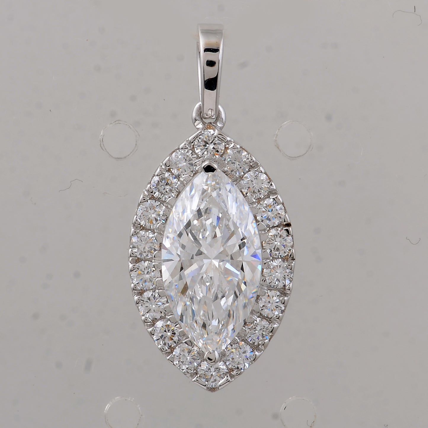 2.51 Carats Lab Grown Diamond 14K Gold Pendant