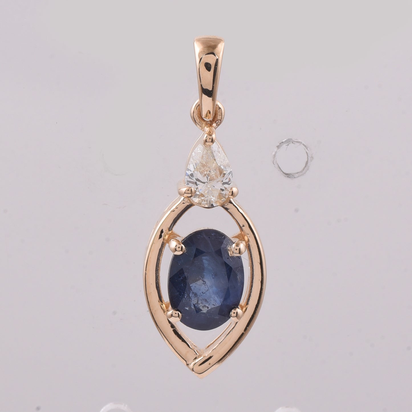 1.39 Ct Oval Natural Sapphire 14K Gold Pendant