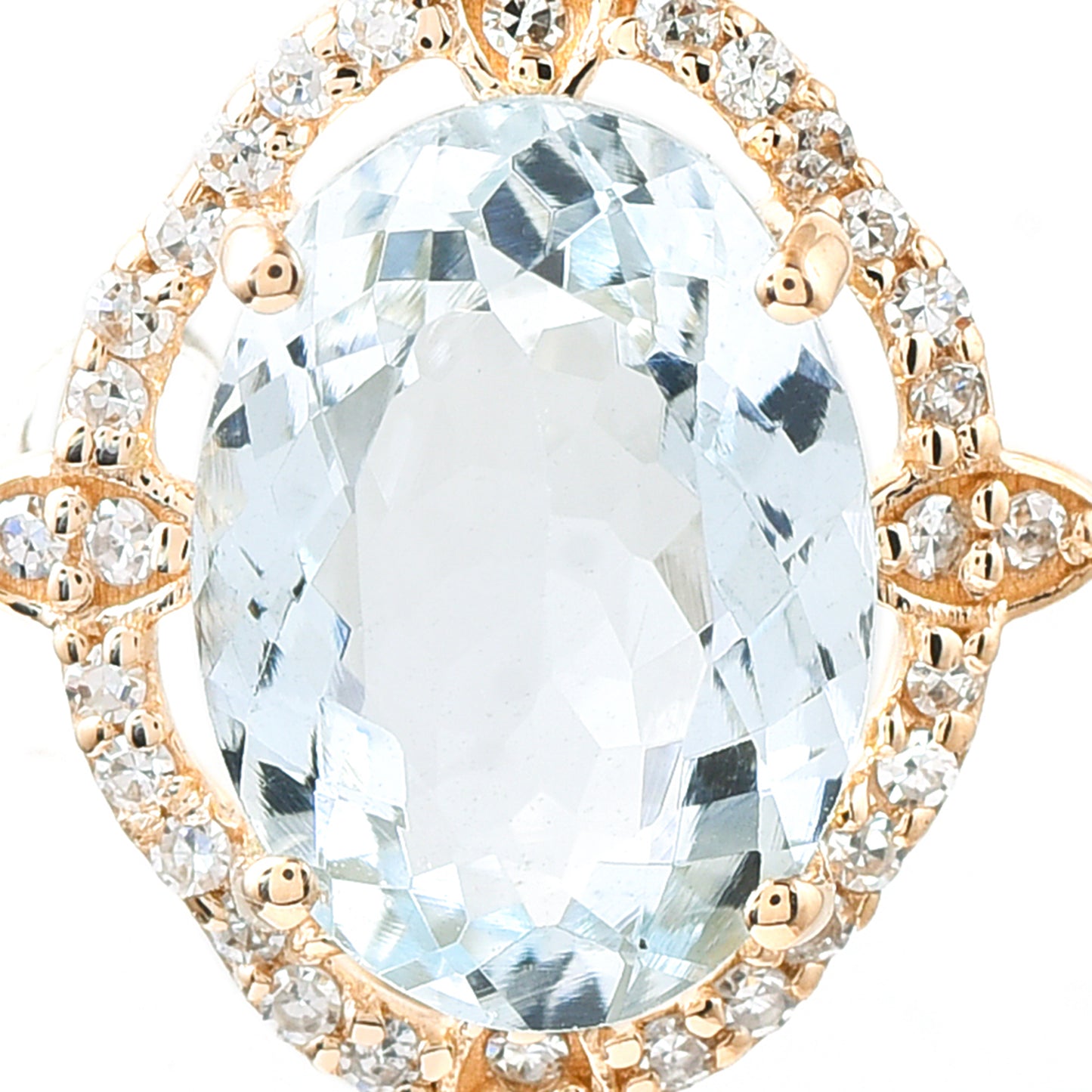 1.94 Ct Oval Aquamarine 14K Gold Pendant