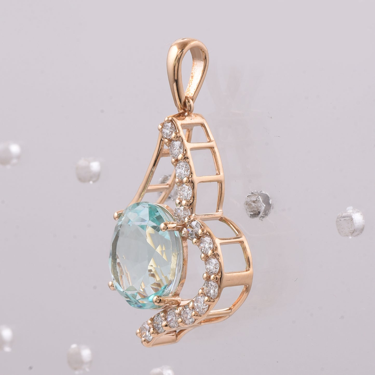 3.54 Ct Oval Natural Emerald 14K Gold Pendant