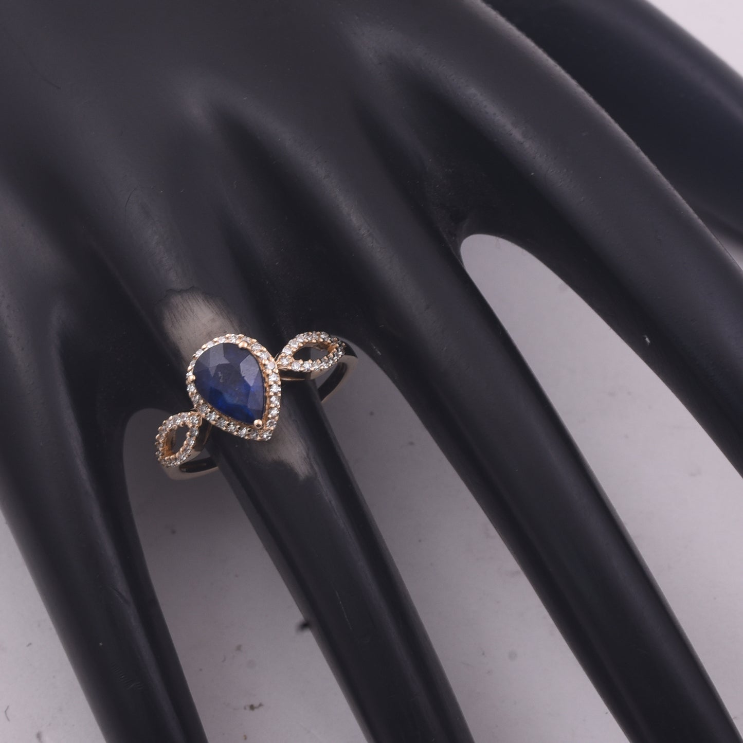 1.59 Ct Pear Mixed Cut Natural Sapphire 14K Gold Ring