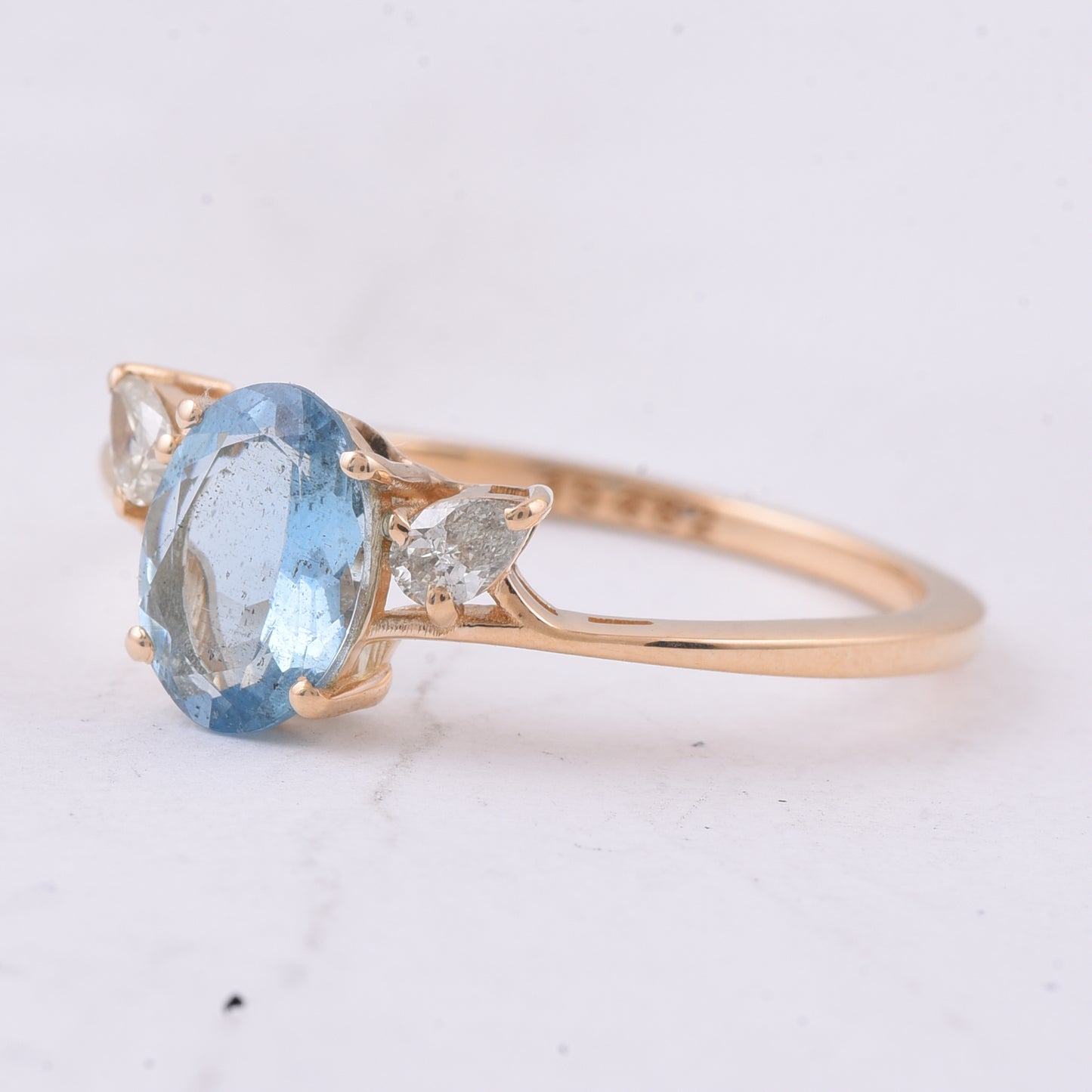 1.01 Ct Oval Natural Aquamarine 14K Gold Ring