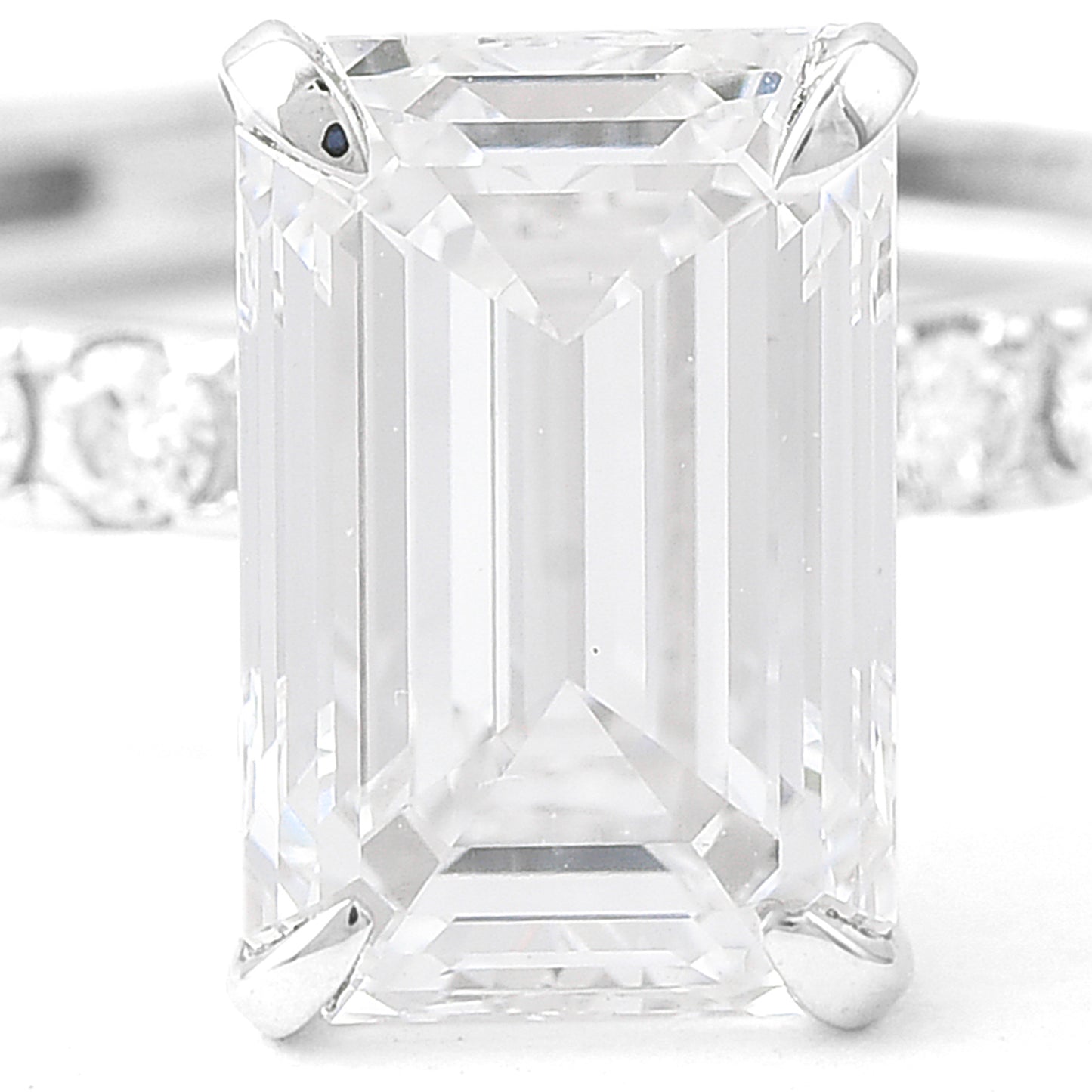 2.20 Carats Lab Grown Diamond 14K Gold Ring