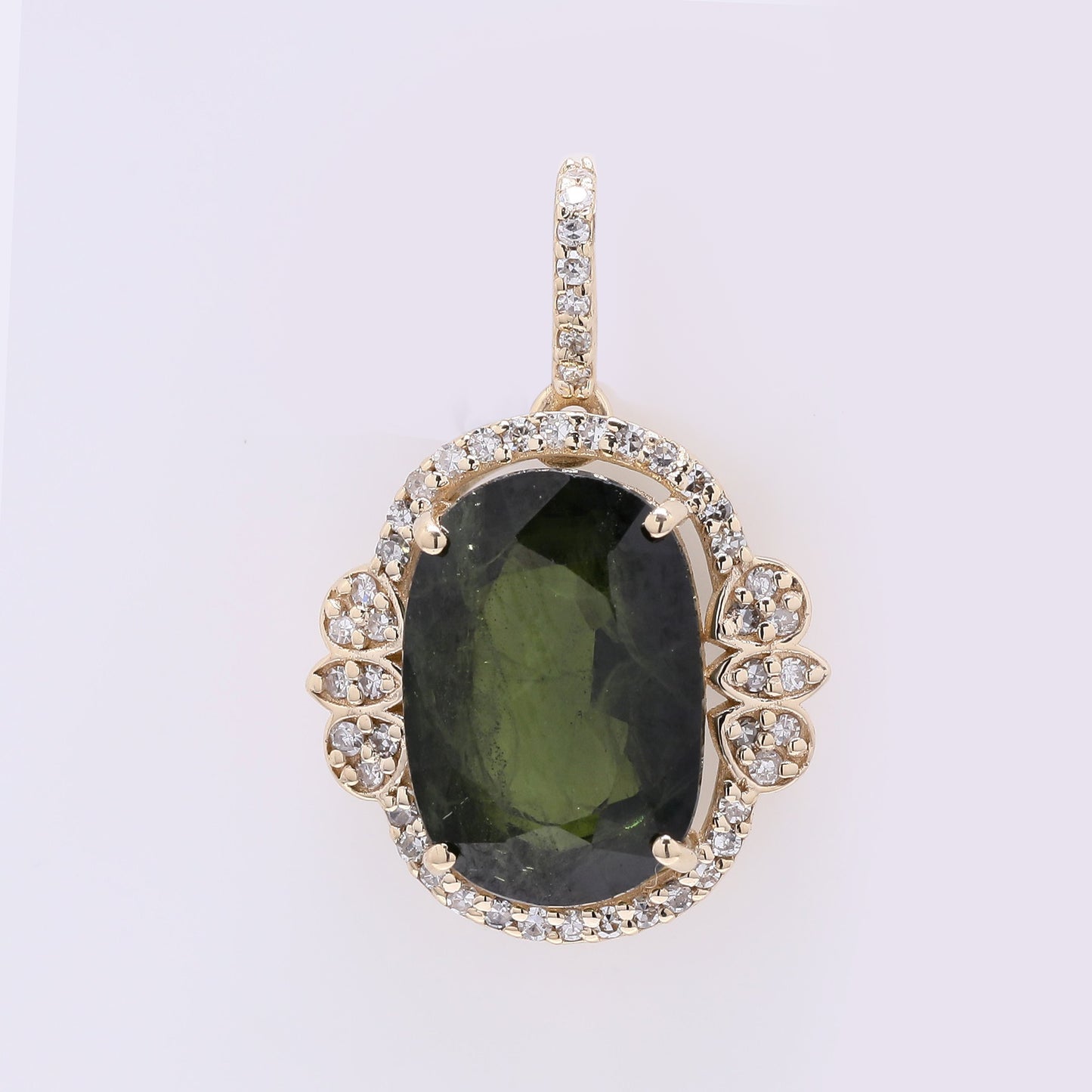 5.71 Ct Oval Mixed Cut Natural Green Sapphire 14K Gold Pendant