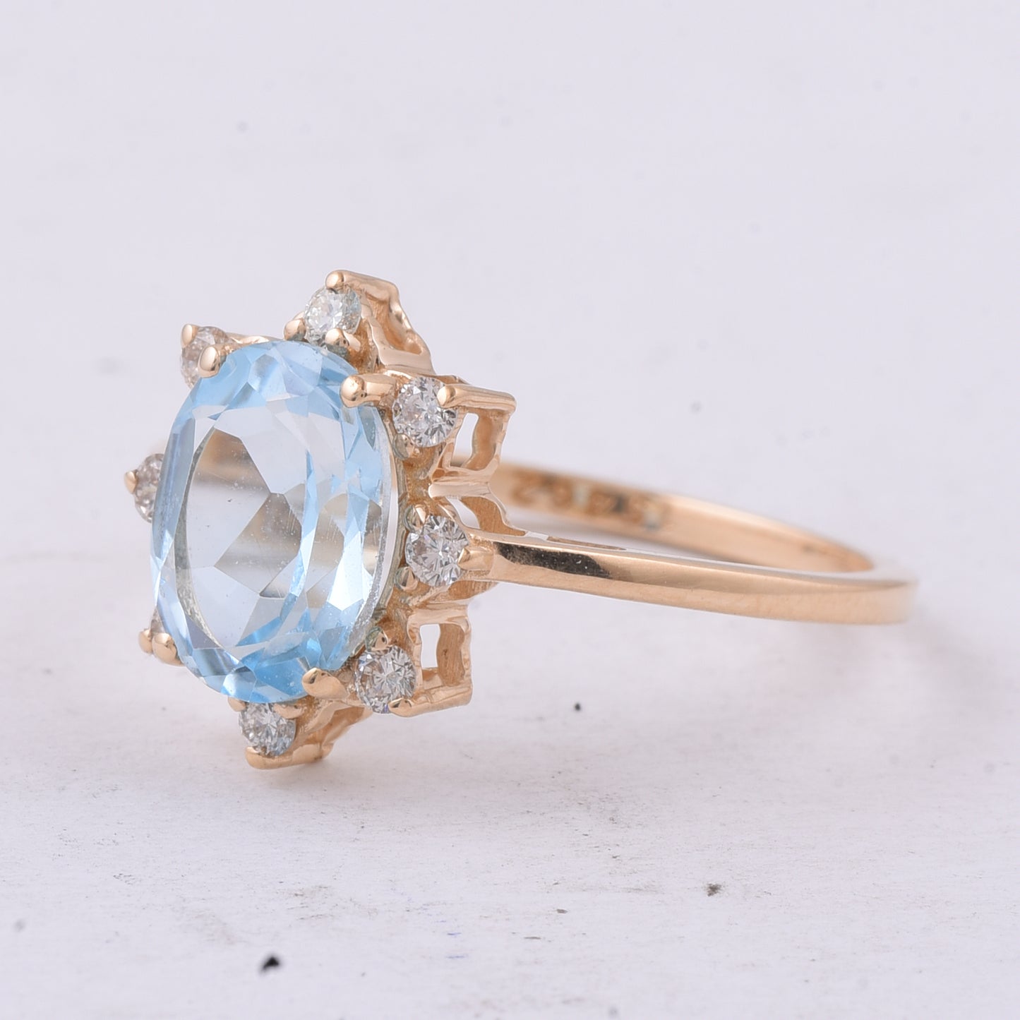 2.36 Ct Oval Natural Topaz 14K Gold Ring