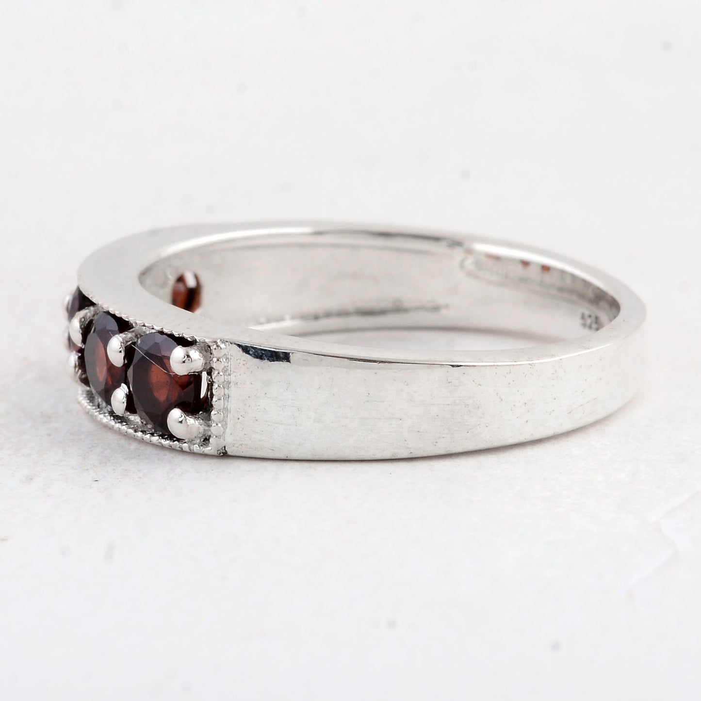 1.72 Ct Round Garnet 925 Sterling Silver Ring