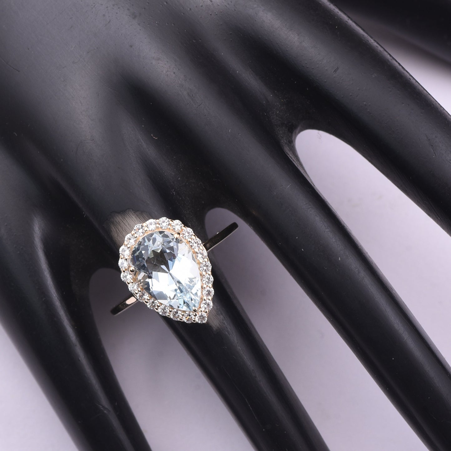 3.15 Ct Pear Aquamarine 9K Gold Ring