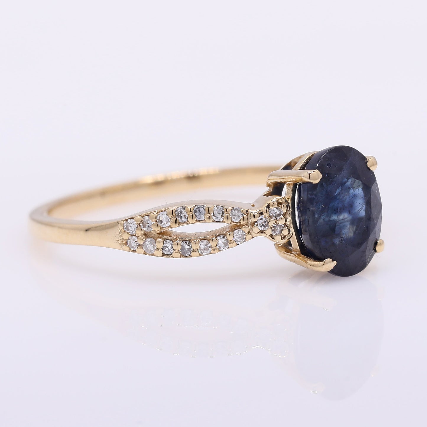 1.86 Ct Oval Mixed Cut Natural Sapphire 14K Gold Ring