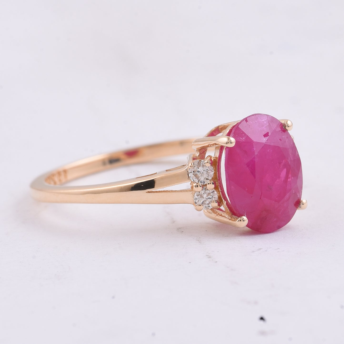 2.62 Ct Oval Natural Ruby 14K Gold Ring