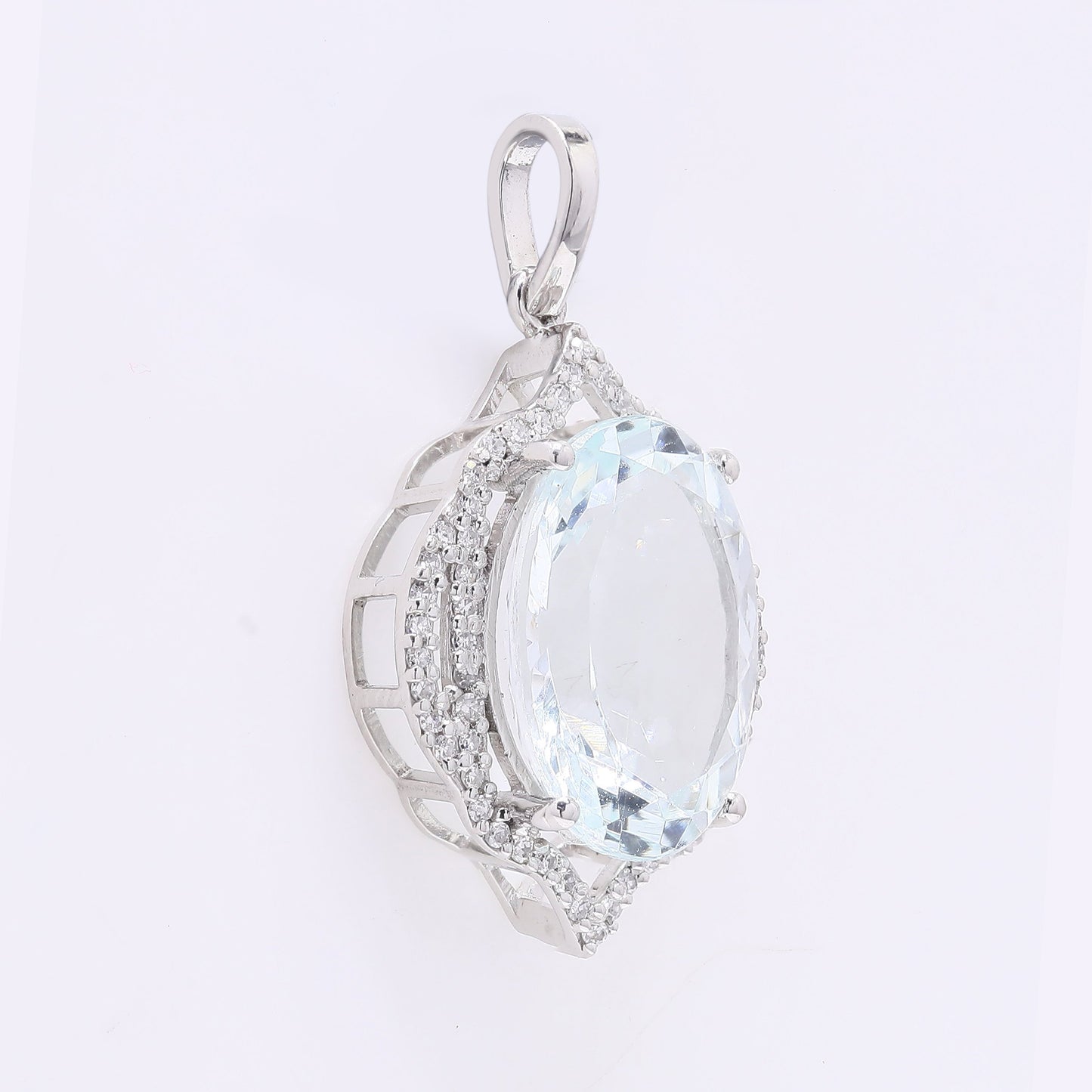 5.44 Ct Oval Mixed Cut Natural Aquamarine 950 Platinum Pendant