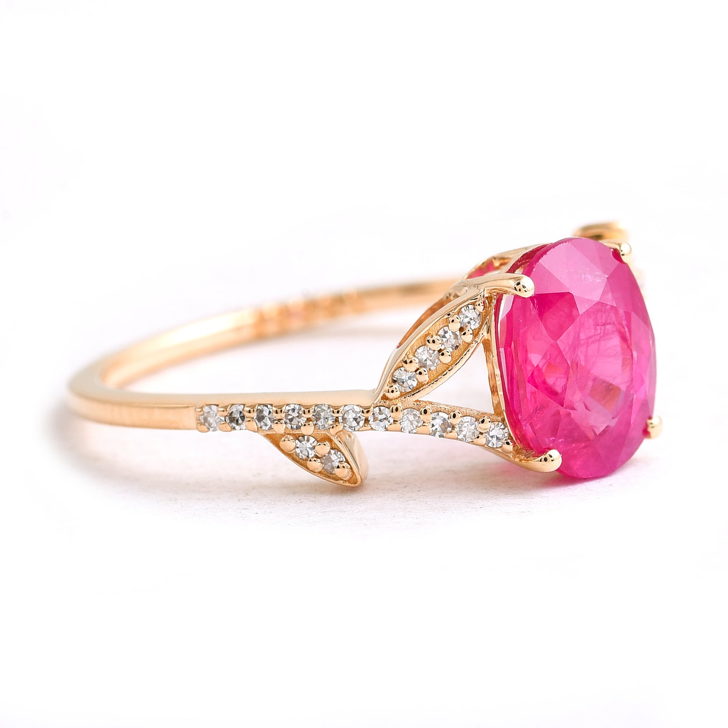 2.26 Ct Oval Ruby 14K Gold Ring