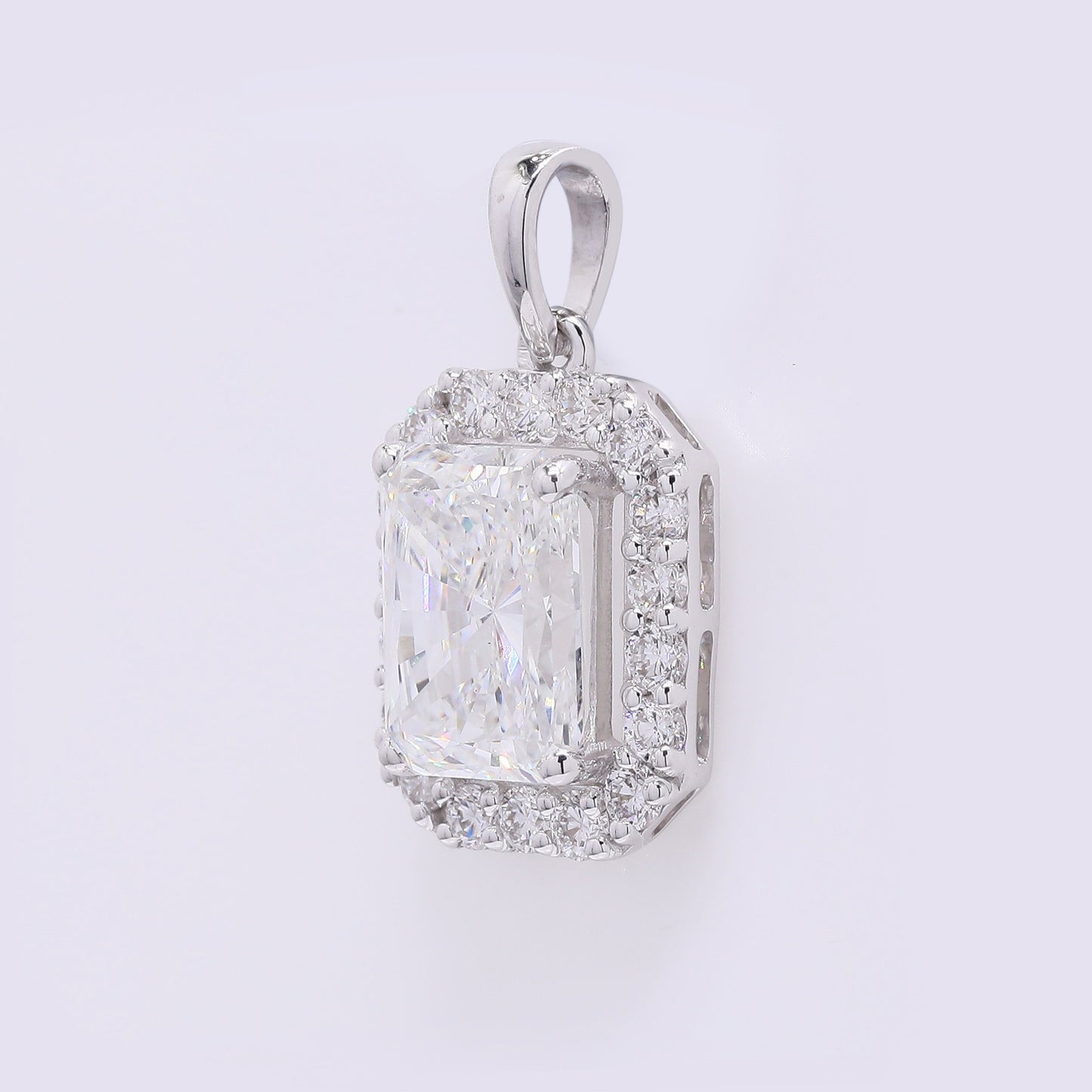 2.34 Carats Lab Grown Diamond 14K Gold Pendant