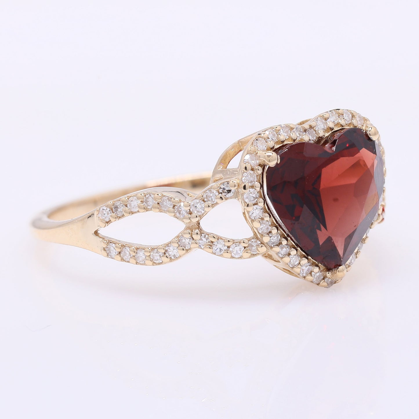 2.21 Ct Heart Mixed Cut Natural Garnet 14K Gold Ring