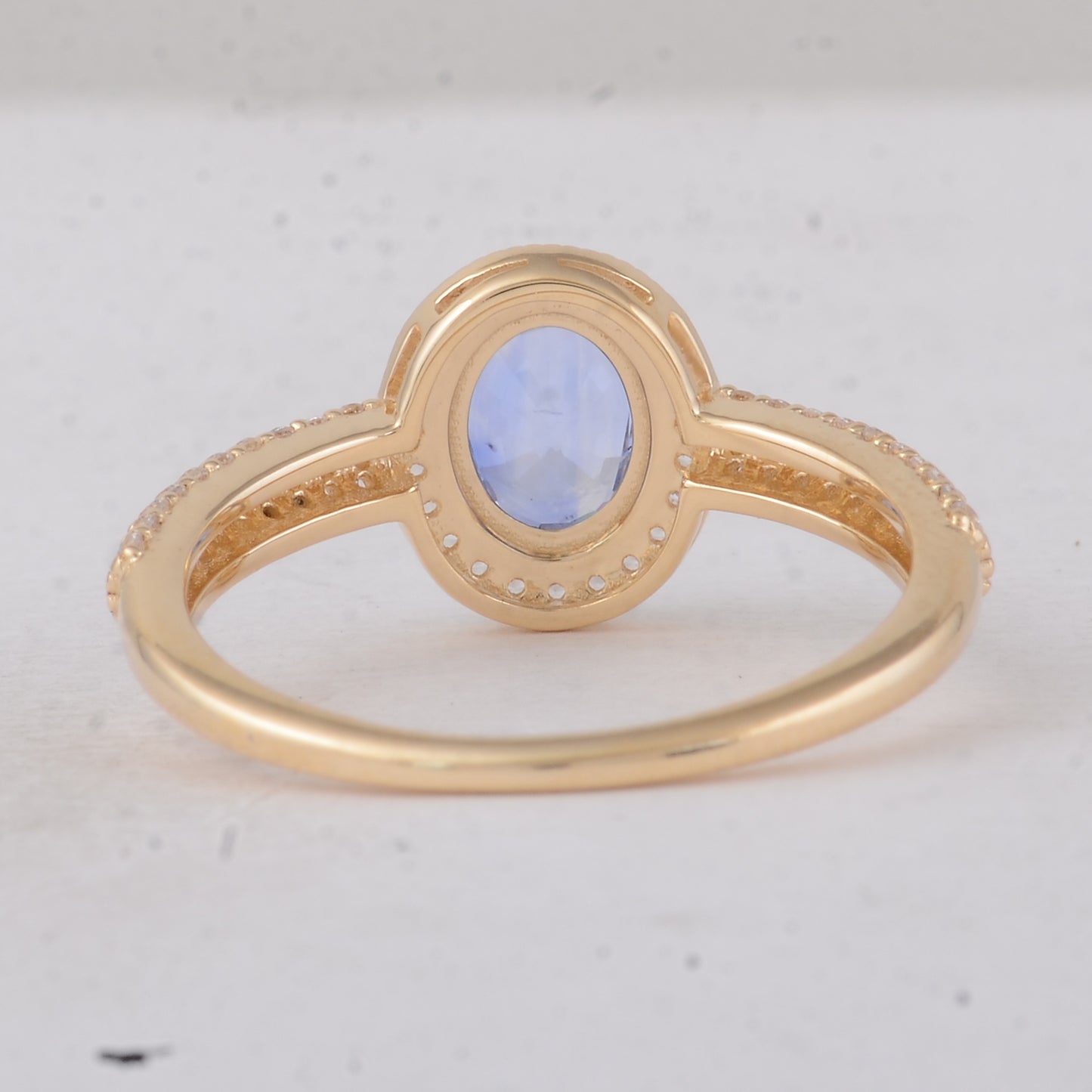1.26 Ct Oval Sapphire 9K Gold Ring