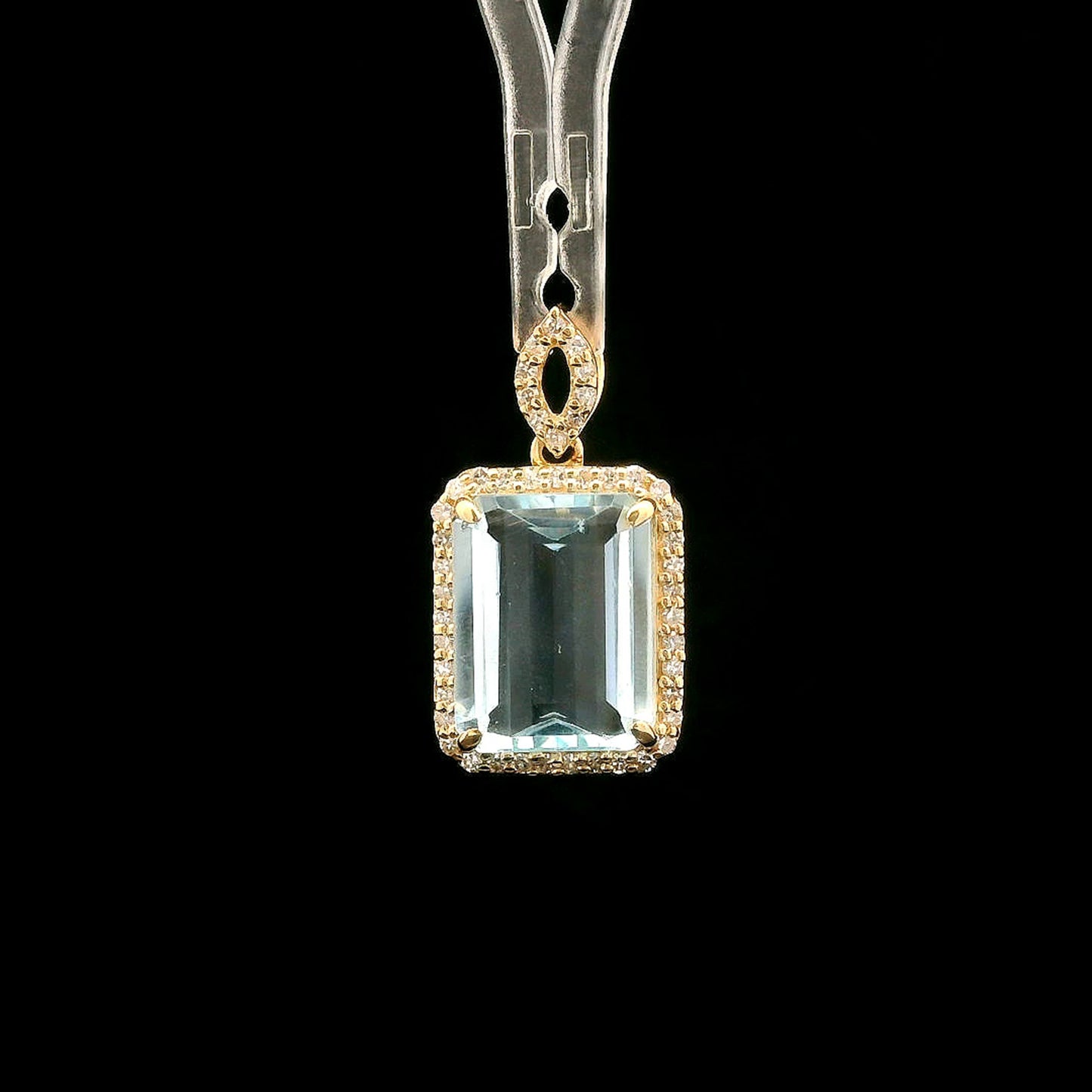 2.87 Ct Octagon Step Cut Natural Aquamarine 14K Gold Pendant